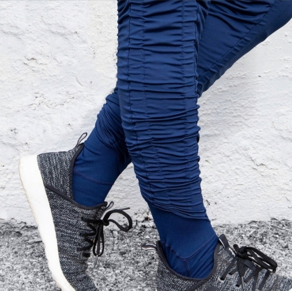 Agogie +20 Wearable Resistance Leggings, Black, L - Picture 12 of 12